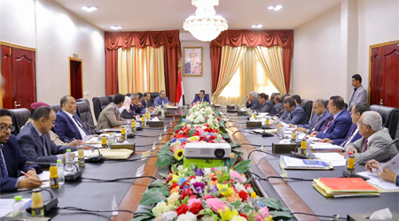Cabinet discusses political, military developments