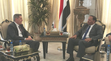 Jubari meets with ambassadors of US, Russia to Yemen