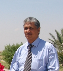  deputy Governor instructed using modern methodsin planting streets of Mukalla