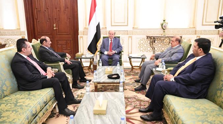 President Hadi convenes high-profile session