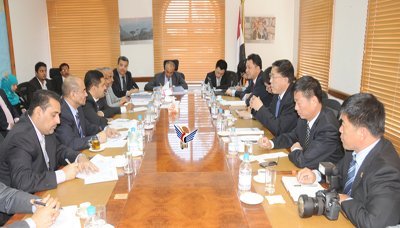 Yemen, China discuss cooperation relations