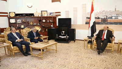 President Hadi receives former Palestinian prime minister