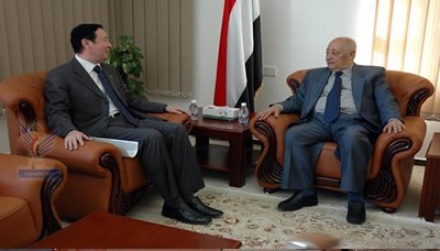 Shura chairman sees off Chinese ambassador