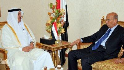 Al-Qirbi receives letter from Qatari counterpart