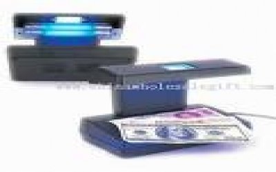 Local sources alert citizens against dealing with rebels' foreign currency