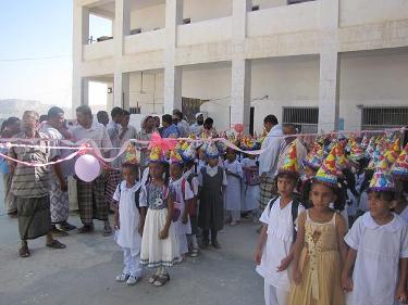 Girls cooperation school of Seiyoun receives  first-grade students