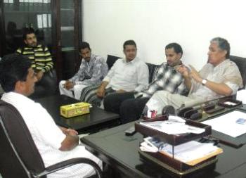 Menhali  familiarizes himself  with the activities  Foundation for youth  Initiative   