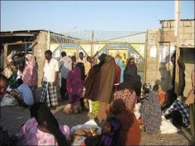 Police sends 442 Somali refugees to Kharaz camp