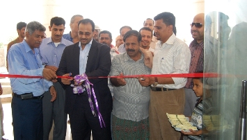Hadramout Governor Opens Office Building of the Ministry of Works and Roads   