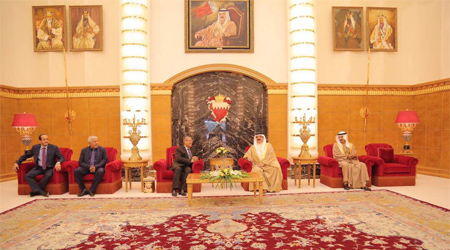 Bahrain King receives Yemen's bin-Daghr