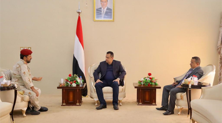 PM discusses fighting operations with Dhale' Pivot Commander