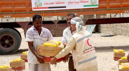 ERC distributes food baskets in Yemen's Hadramaut‏