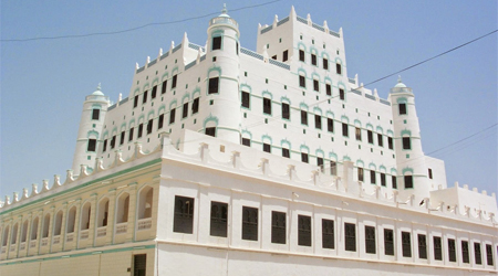 Seven projects tenders worth $3 mln, 365 thousand awarded in Hadramout