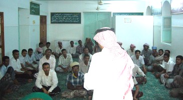 Al-awamer Youth Forum hosts Dr. Al-wazir in a lecture (How do you define your specialty)