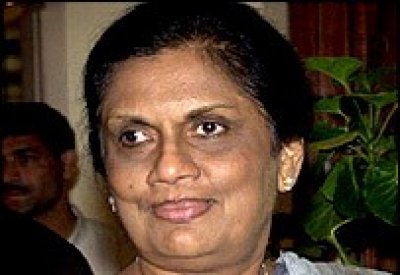 Former Sri Lanka Leader arrives for Yemen women meeting