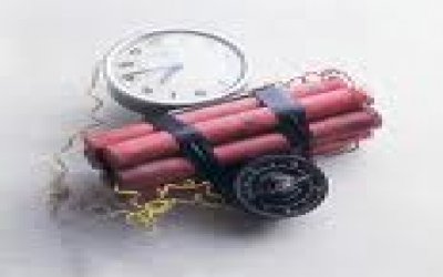 Bomb, 16 explosive fuses found in Sa'wan district