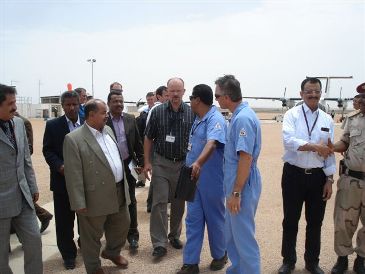 Governor Al-khanbashi praises  Nexen in the field of social development 