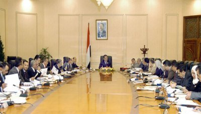 Gov't stresses universities should not involve in political conflicts