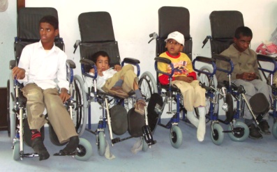 Distribution of Ramadhan  tips and Eid Gifts to those with special needs in Hadramout