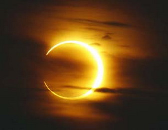 Tonight .. Eclipse of the moon in the Arab region that is rare