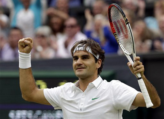 Swiss Federer keeps on top of the rankings for tennis players 