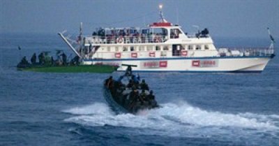 Al-Qirbi, Moussa mull over reaction to Israeli attack on Freedom Flotilla