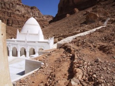 Strict security plan as annual visits to Prophet Hud shrine near