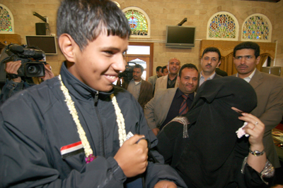 Yemeni floor hockey team receives heroes’ welcome