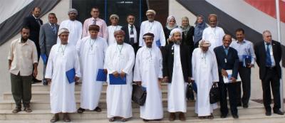 Yemeni, Omani businessmen urge customs exemption of national products