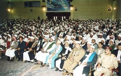 Yemen religious scholars praise president's initiatives for dialogue, halting military operations