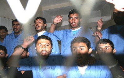 Yemen sentences 2 subversives to death, 10 to prison
