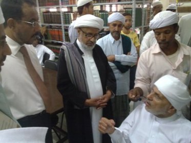 Members of the Board of Trustees  Al-ahgaff  University pays visit to College of  Sharia - Tarim