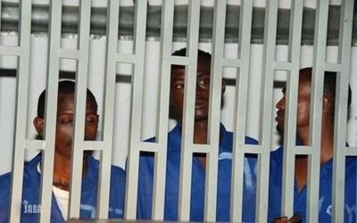 Hadhramaut criminal court starts the trial of 13 Somali pirates   