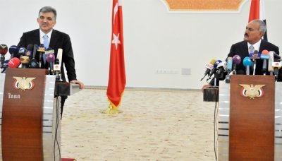 Saleh and Gul hold press conference in Sana'a
