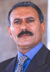 Presiden Yaman Bubarkan Pemerintahan