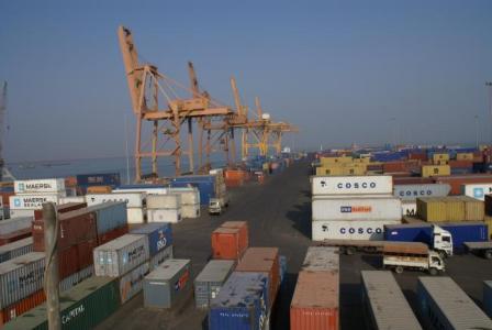 22 Ribu Ton Bahan Bakar Masuk Pelabuhan Hudaidah