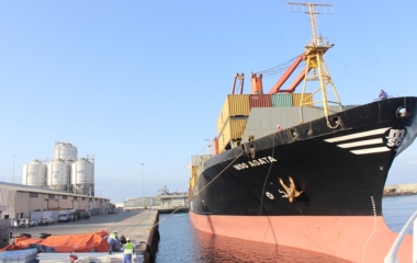 6 Kapal Kontainer Berlabuh Di Mukalla