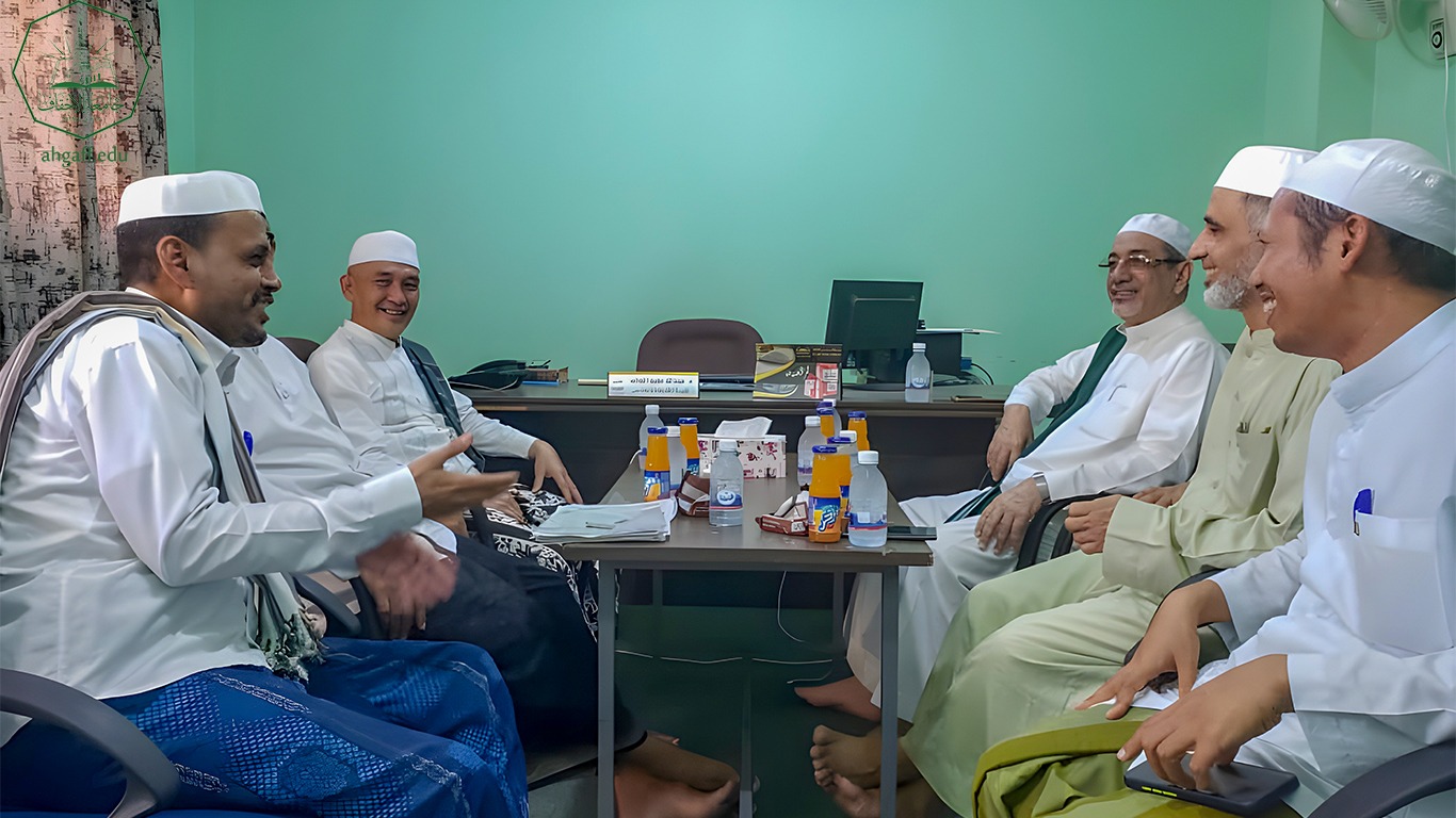 Ketua Majelis Perusyawartan Pengasuh Pesantren Indonesia Kunjungi Universtias al-Ahgaff