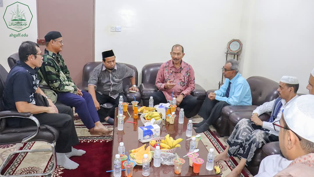 Kunjungan Resmi Dubes KBRI Untuk Oman Dan Yaman Ke Universitas Al-Ahgaff