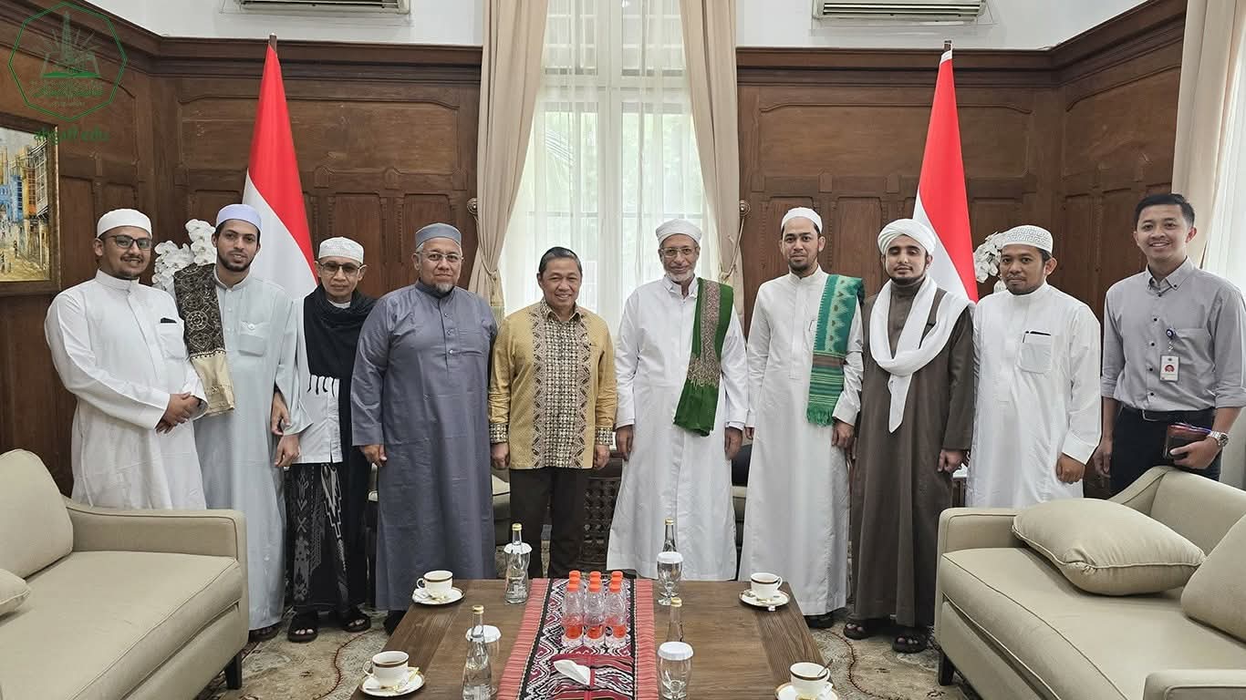 Rektor Universitas Al-Ahgaff Kunjungi Wakil Menlu RI Anis Matta