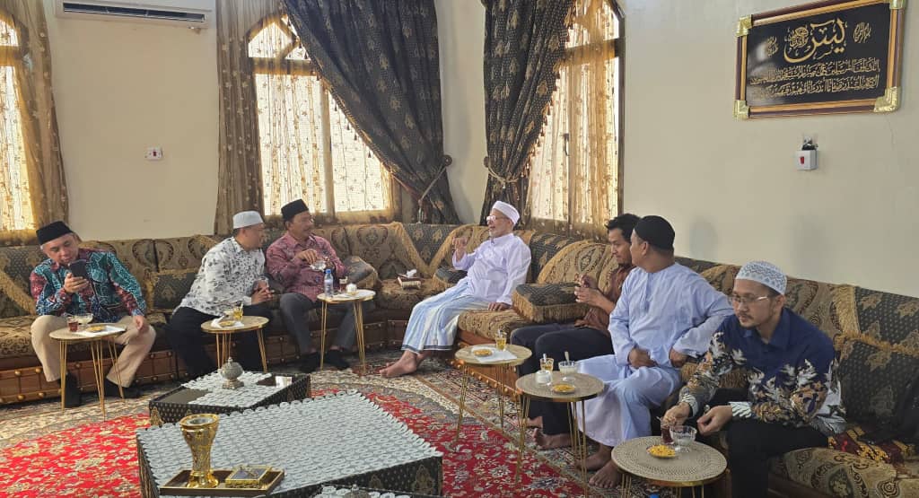 Rektor Universitas Al-Ahgaff Jamu Dubes Indonesia Untuk Yaman