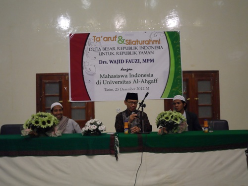 Dubes RI Untuk Yaman Kunjungi Pelajar di Hadhramaut 