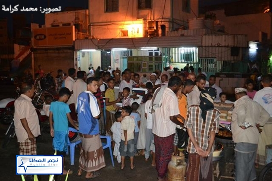Antri Bakhumri Di Pagi Hari-hari Fitri Di Mukalla