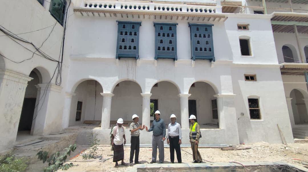 Wakil Hadhramaut Bidang Teknis Evaluasi Proses Renovasi Istana Al-Qu-aiti Mukalla